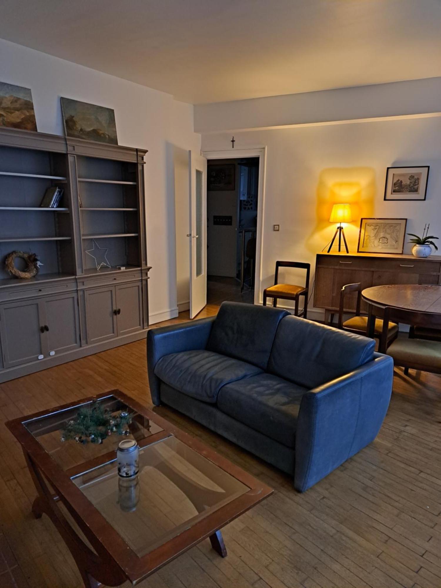 Charmant Appartement Au Pied Du Chateau Жиан Екстериор снимка